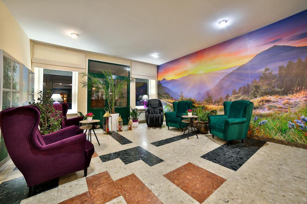 Hotel Wiosna รับกา ภายนอก รูปภาพ