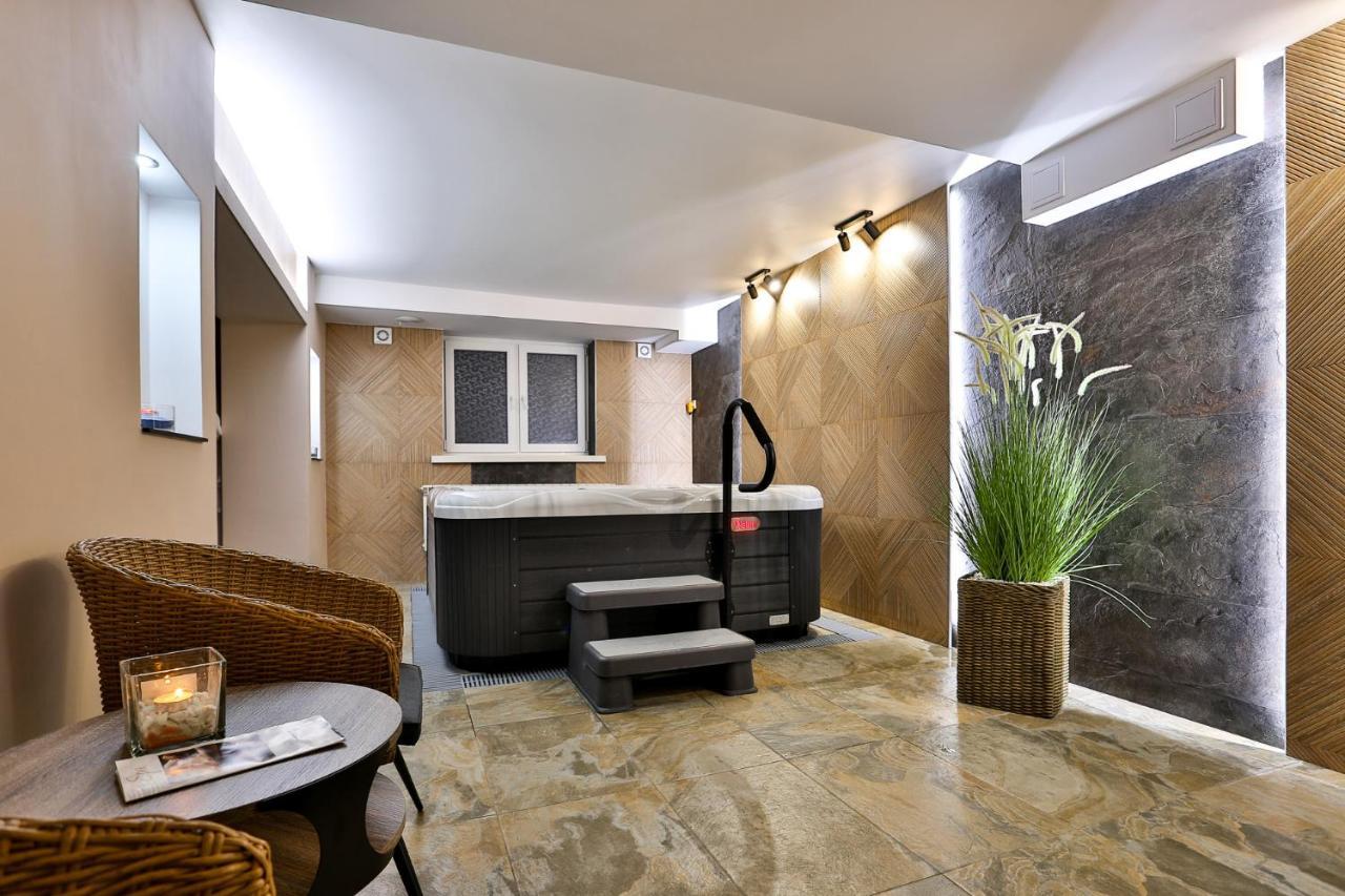 Hotel Wiosna รับกา ภายนอก รูปภาพ