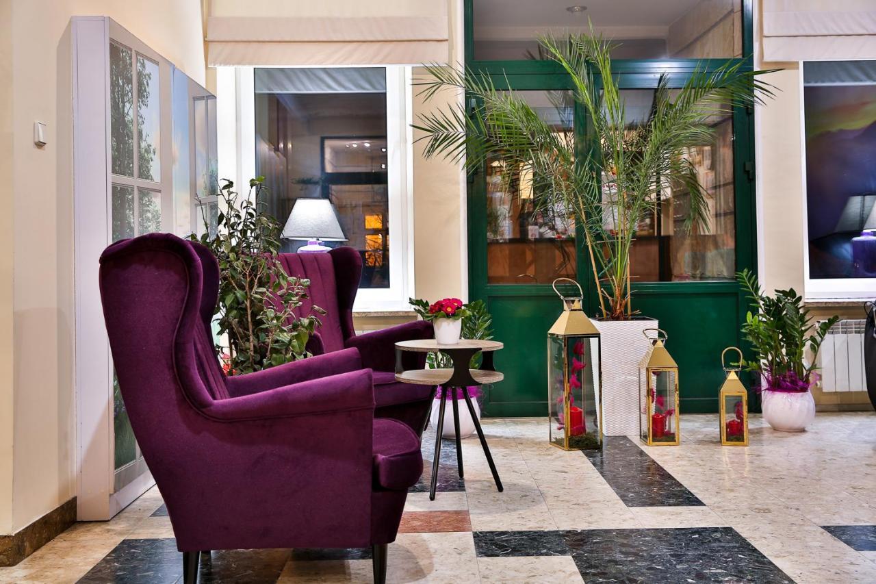 Hotel Wiosna รับกา ภายนอก รูปภาพ