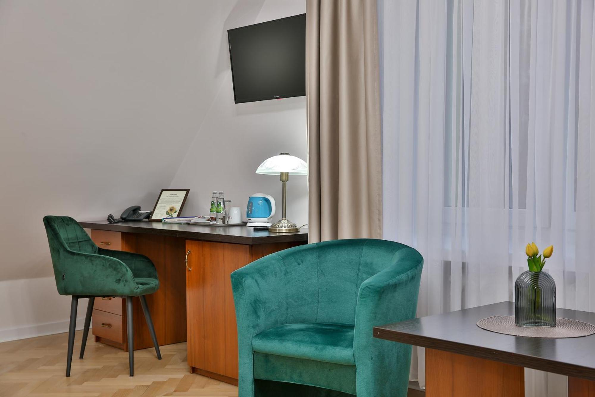 Hotel Wiosna รับกา ภายนอก รูปภาพ